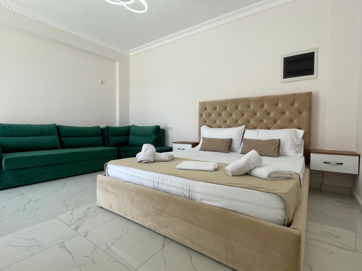 Golden Hill Ksamil Hotell Eksteriør bilde